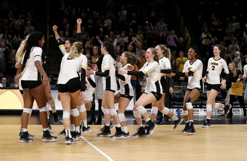 The Iowa Hawkeyes celebrate match point in the 5th game against the Ohio State Buckeyes Saturday, November 24, 2018 at Carver-Hawkeye Arena. (Brian Ray/hawkeyesports.com)