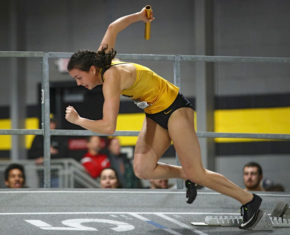 Iowa’s Jenny Kimbro runs the women’s 1600 meter relay premier event during the Larry Wieczorek Invitational at the Recreation Building in Iowa City on Saturday, January 18, 2020. (Stephen Mally/hawkeyesports.com)