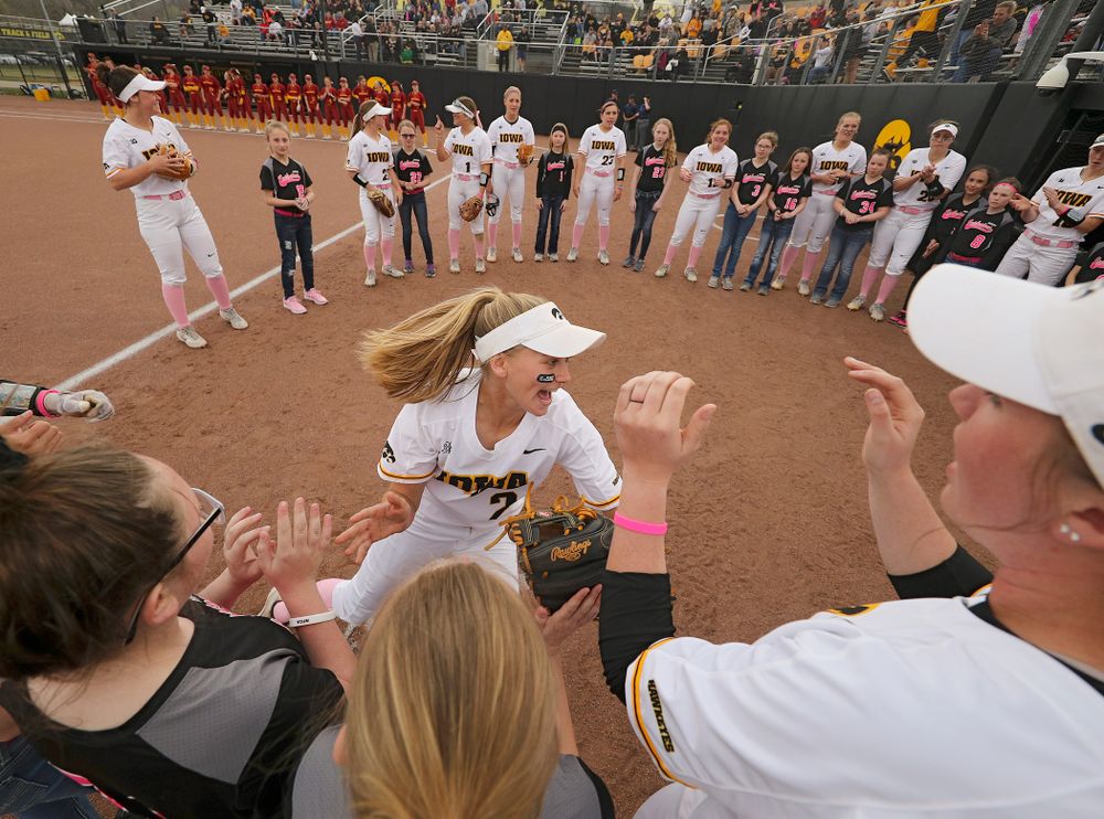 Iowa second baseman Aralee Bogar (2) takes the field before their game against Iowa State at Pearl Field in Iowa City on Tuesday, Apr. 9, 2019. (Stephen Mally/hawkeyesports.com)