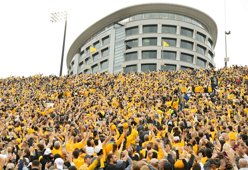 Fans wave to the University of Iowa Stead Family Children's Hospital between the first and second quarter of their game at Kinnick Stadium in Iowa City on Saturday, Sep 28, 2019. (Stephen Mally/hawkeyesports.com)