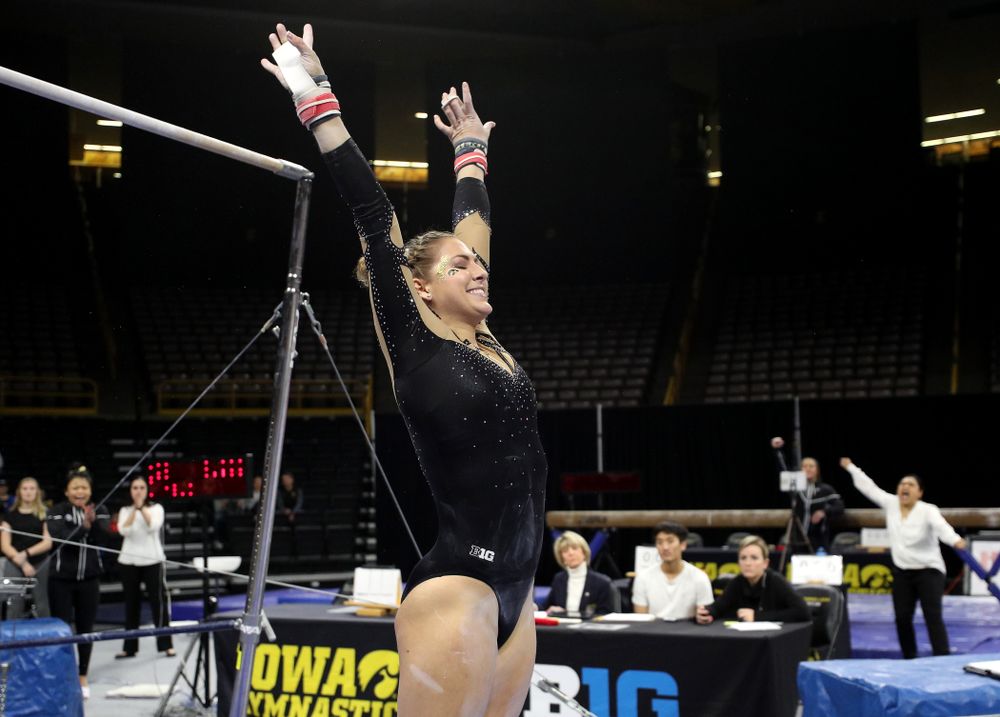 Iowa's Emma Hartzler competes on the bars during their meet against Southeast Missouri State Friday, January 11, 2019 at Carver-Hawkeye Arena. (Brian Ray/hawkeyesports.com)