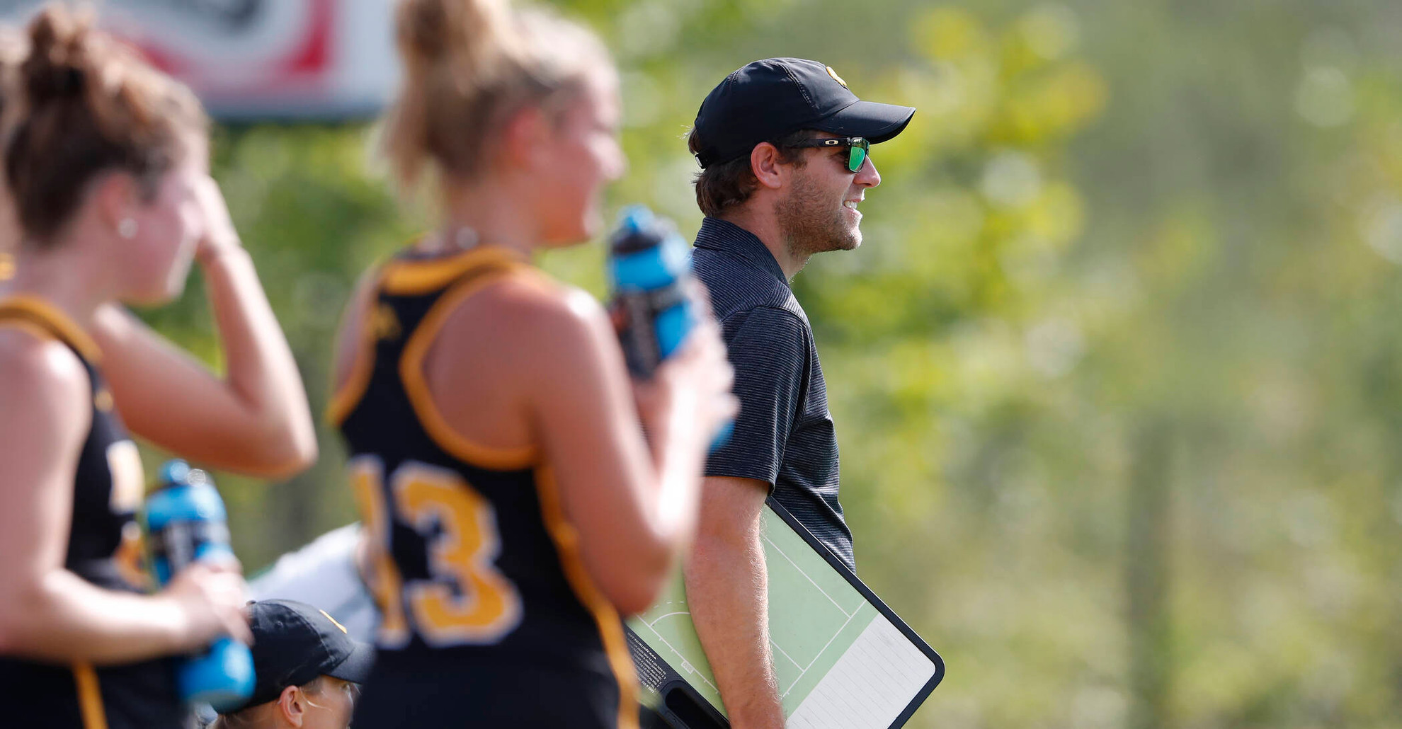 b531c16d-08312018_iowafieldhockeyvsdartmouth29.JPG Iowa Hawkeyes assistant coach Michael Boal against Dartmouth Friday, August 31, 2018 at Grant Field. (Brian Ray/hawkeyesports.com)