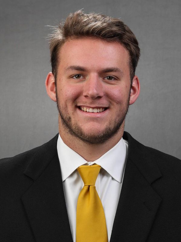 Nick DeJong - Football - University of Iowa Athletics
