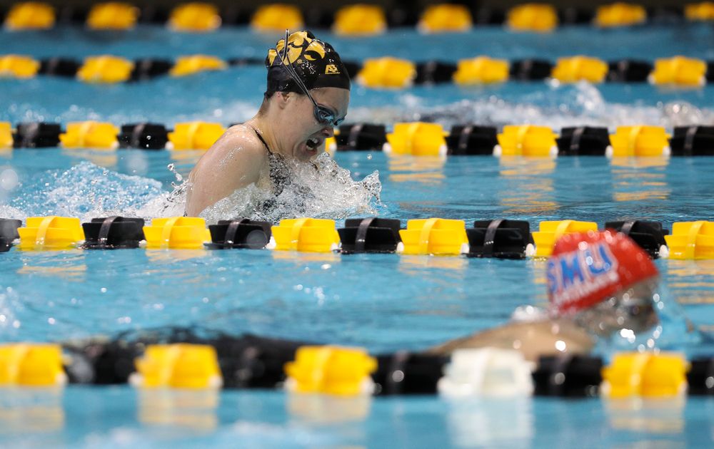 Iowa's Lexi Horner competes in the 200-yard breaststroke during the third day of the Hawkeye Invitational at the Campus Recreation and Wellness Center on November 17, 2018. (Tork Mason/hawkeyesports.com)