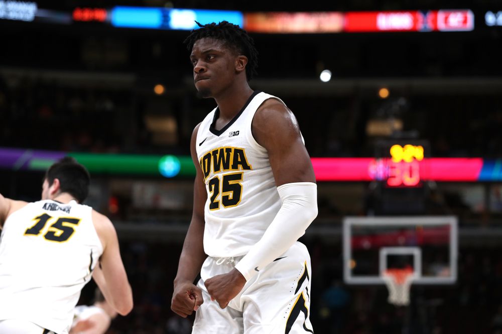 Iowa Hawkeyes forward Tyler Cook (25) against the Illinois Fighting Illini in the 2019 Big Ten Men's Basketball Tournament Thursday, March 14, 2019 at the United Center in Chicago. (Brian Ray/hawkeyesports.com)