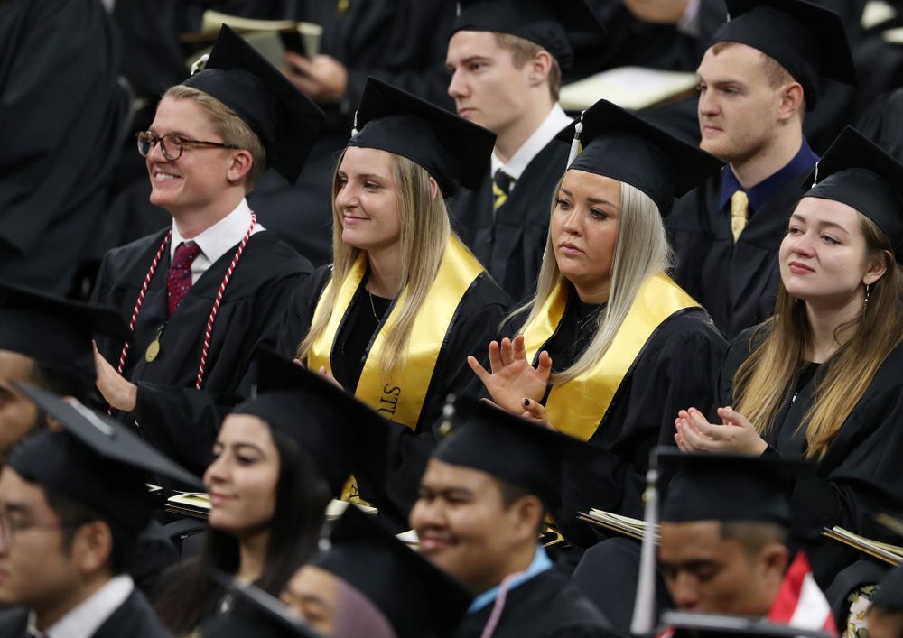 Iowa Soccer's Jenna Kentgen and Softball's Makenzie Ihle during the Fall Commencement Ceremony  Saturday, December 15, 2018 at Carver-Hawkeye Arena. (Brian Ray/hawkeyesports.com)