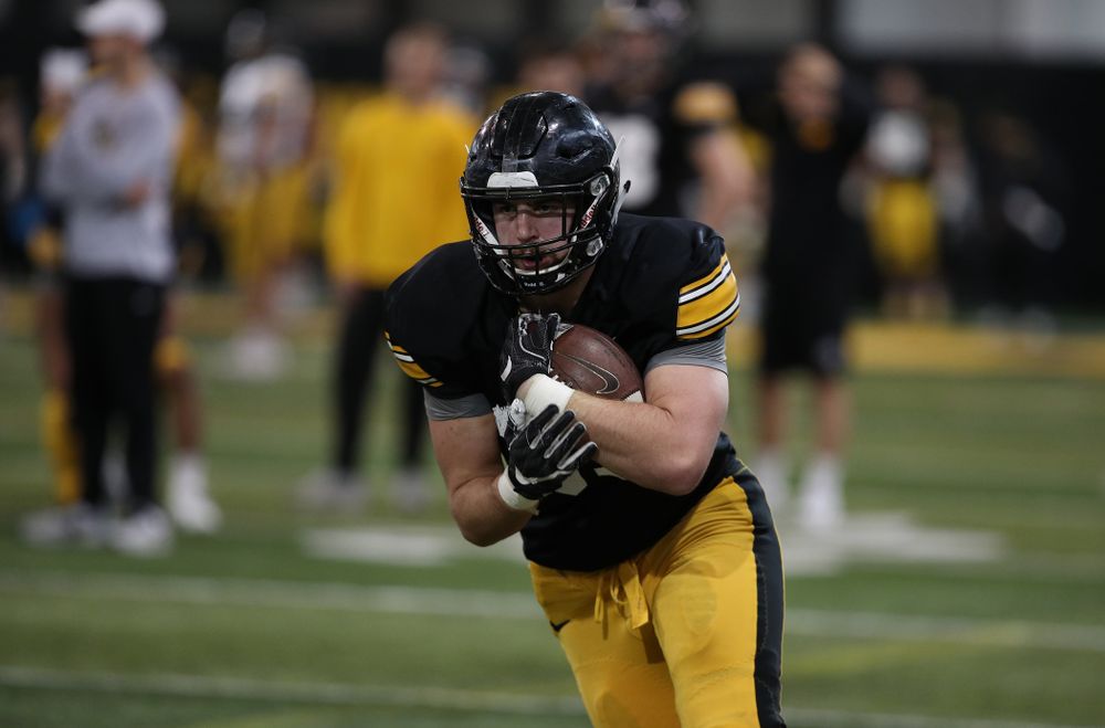 Iowa Hawkeyes tight end Nate Wieting (39) during preparation for the 2019 Outback Bowl Wednesday, December 19, 2018 at the Hansen Football Performance Center. (Brian Ray/hawkeyesports.com)