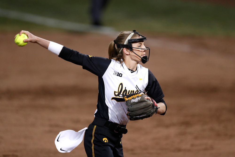 Iowa Hawkeyes starting pitcher/relief pitcher Allison Doocy (3) against Western Illinois Tuesday, April 17, 2018 at Bob Pearl Field. (Brian Ray/hawkeyesports.com)
