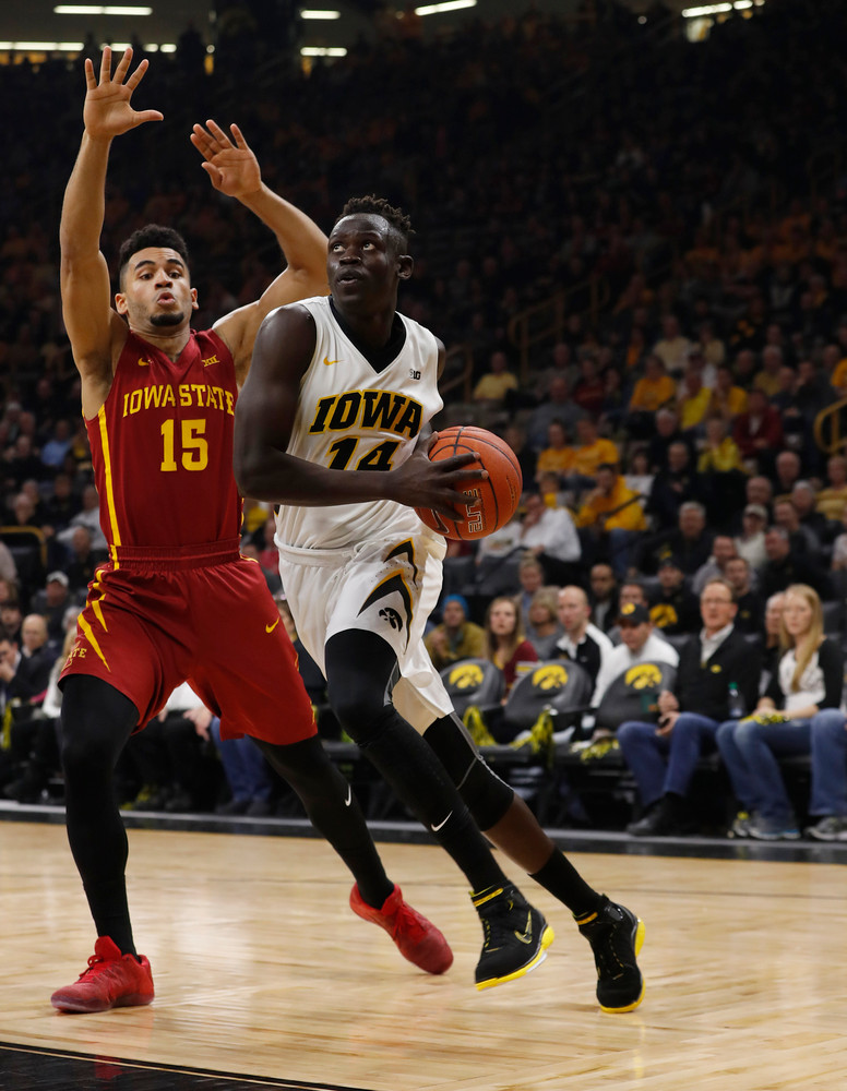 Iowa Hawkeyes guard Peter Jok (14)