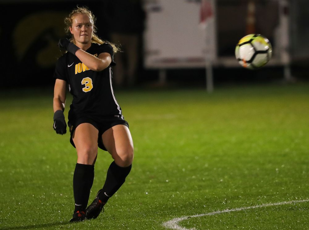 Iowa Hawkeyes defender Morgan Kemerling (3) passes the ball during a game against Michigan State at the Iowa Soccer Complex on October 12, 2018. (Tork Mason/hawkeyesports.com)