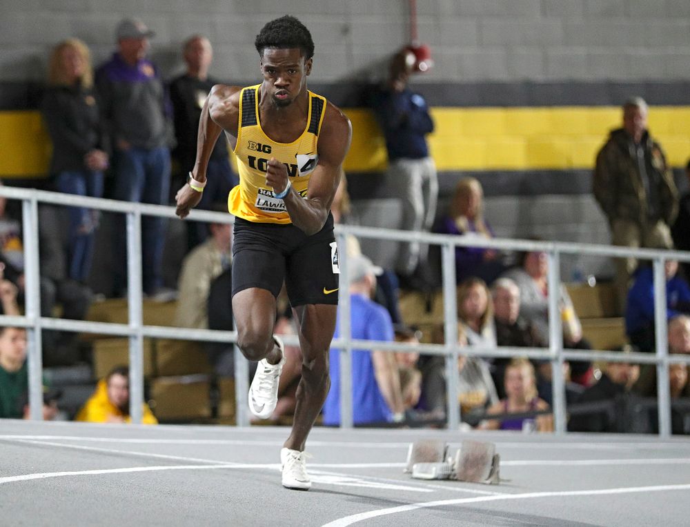 Iowa’s Wayne Lawrence Jr. runs the men’s 200 meter dash event during the Hawkeye Invitational at the Recreation Building in Iowa City on Saturday, January 11, 2020. (Stephen Mally/hawkeyesports.com)