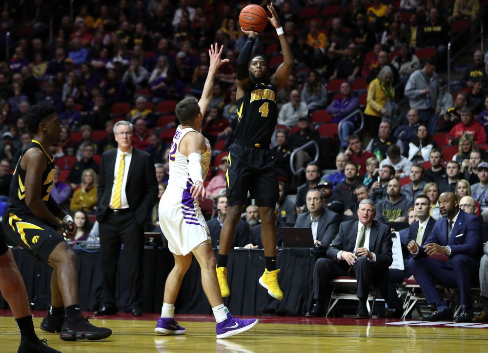 Iowa Hawkeyes guard Isaiah Moss (4) against the Northern Iowa Panthers in the Hy-Vee Classic Saturday, December 15, 2018 at Wells Fargo Arena in Des Moines. (Brian Ray/hawkeyesports.com)