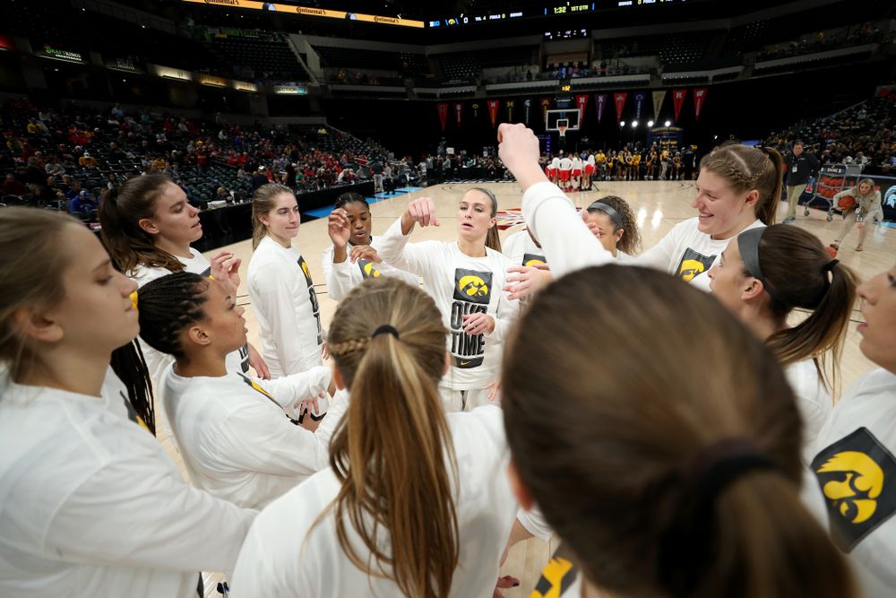 The Iowa Hawkeyes against Ohio State in the quarterfinals of the Big Ten Basketball Tournament Friday, March 6, 2020 at Bankers Life Fieldhouse in Indianapolis. (Brian Ray/hawkeyesports.com)