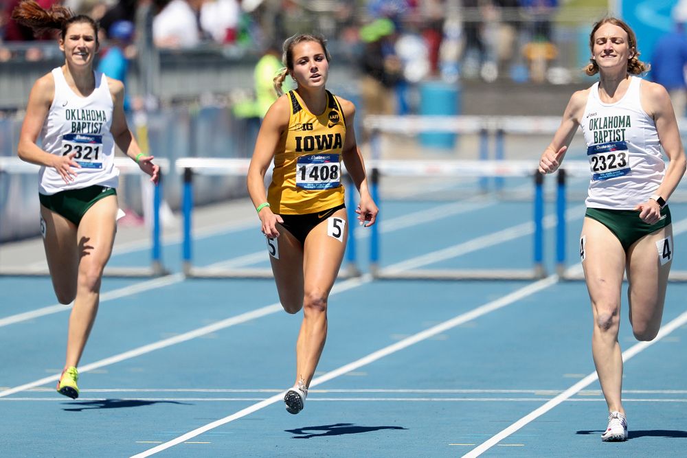 Iowa's Addie Swanson runs in the women's 400 meter hurdles event during the second day of the Drake Relays at Drake Stadium in Des Moines on Friday, Apr. 26, 2019. (Stephen Mally/hawkeyesports.com)