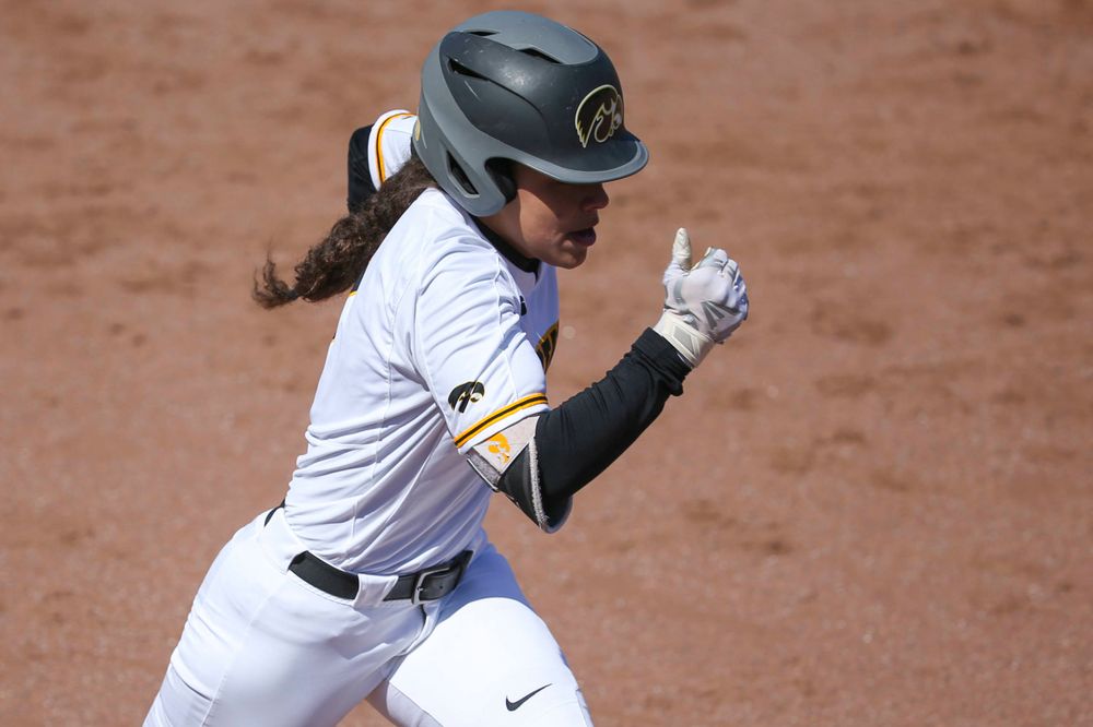 Iowa outfielder Lea Thompson (7) at game 3 vs Northwestern on Sunday, March 31, 2019 at Bob Pearl Field. (Lily Smith/hawkeyesports.com)