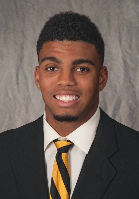 Omar Truitt - Football - University of Iowa Athletics