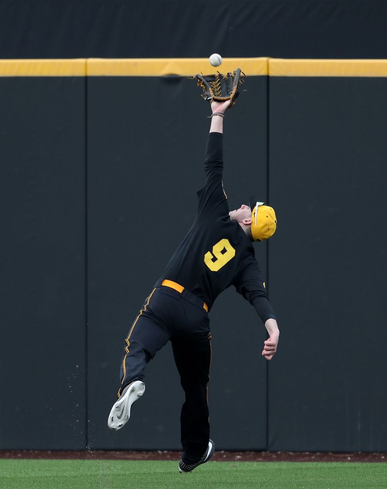 Iowa Hawkeyes outfielder Ben Norman (9) against Simpson College Tuesday, March 19, 2019 at Duane Banks Field. (Brian Ray/hawkeyesports.com)