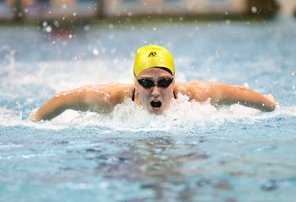 Kelly McNamara swims the 100 yard butterfly during the Black and Gold Intrasquad Saturday, September 29, 2018 at the Campus Recreation and Wellness Center. (Brian Ray/hawkeyesports.com)