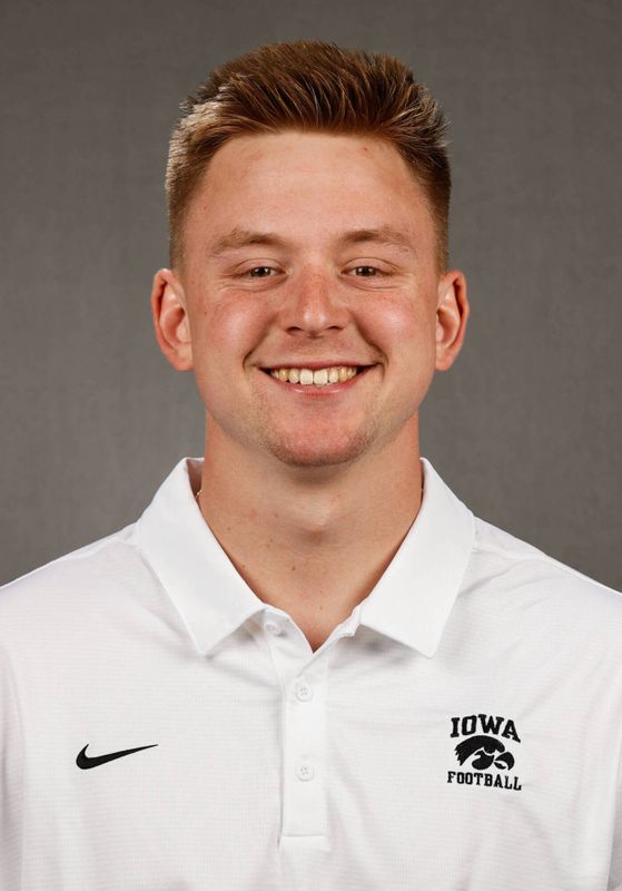 Spencer Petras - Football - University of Iowa Athletics