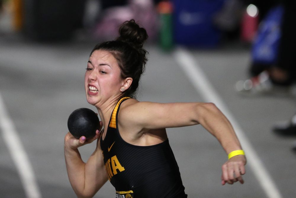 Iowa's Jenny Kimbro competes in the Shot Put during the Black and Gold Premier meet Saturday, January 26, 2019 at the Recreation Building. (Brian Ray/hawkeyesports.com)