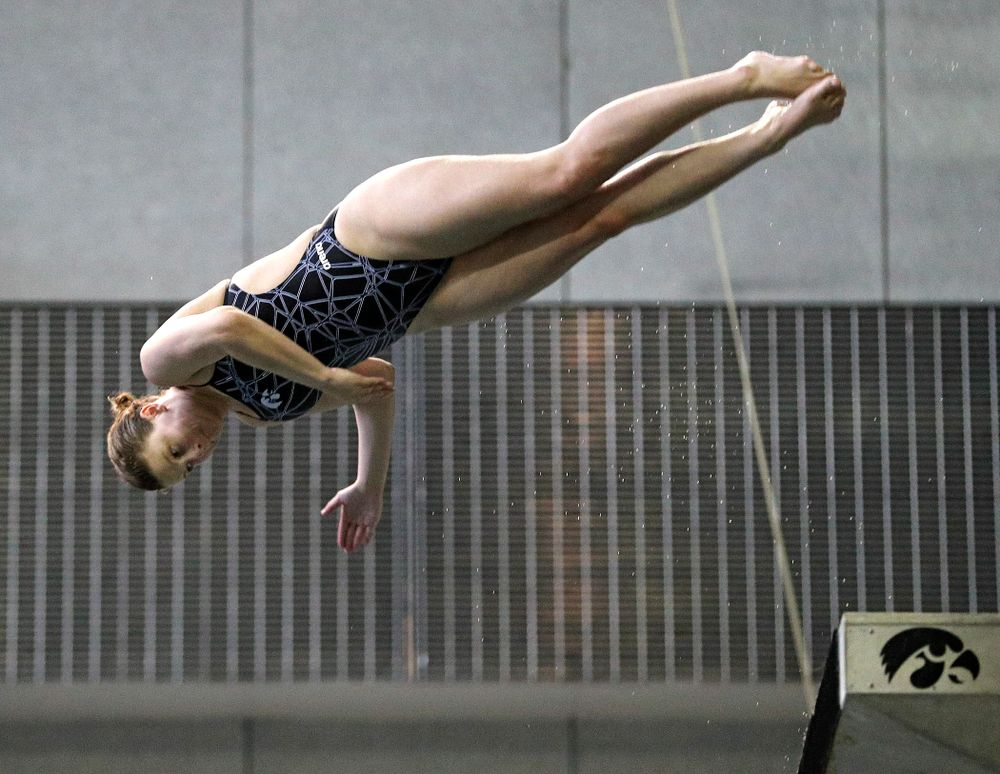Iowa’s Claire Park competes in the women’s platform diving preliminary event during the 2020 Women’s Big Ten Swimming and Diving Championships at the Campus Recreation and Wellness Center in Iowa City on Saturday, February 22, 2020. (Stephen Mally/hawkeyesports.com)