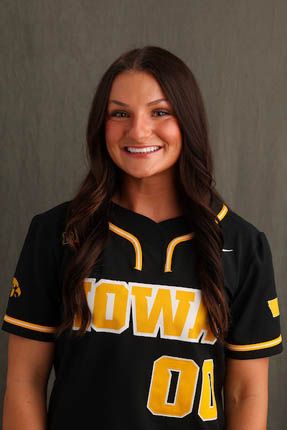 Haley Downe - Softball - University of Iowa Athletics