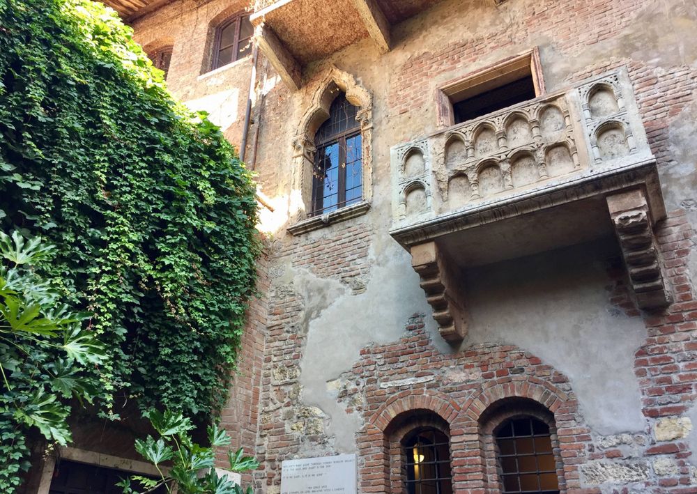 Romeo and Juliet's Balcony/Courtyard -- Verona, Italy