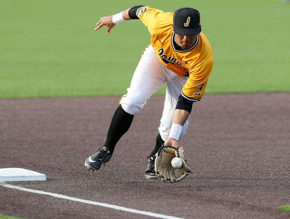 Iowa Hawkeyes third baseman Matthew Sosa (31) fields a ground ball during the fifth inning of their game against Northern Illinois at Duane Banks Field in Iowa City on Tuesday, Apr. 16, 2019. (Stephen Mally/hawkeyesports.com)