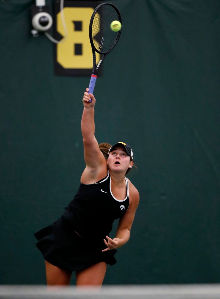 Iowa's Danielle Bauers competes on the first day of the 2018 ITA Central Regional Championships Friday, October 12, 2018 Hawkeye Tennis and Recreation Complex. (Brian Ray/hawkeyesports.com)