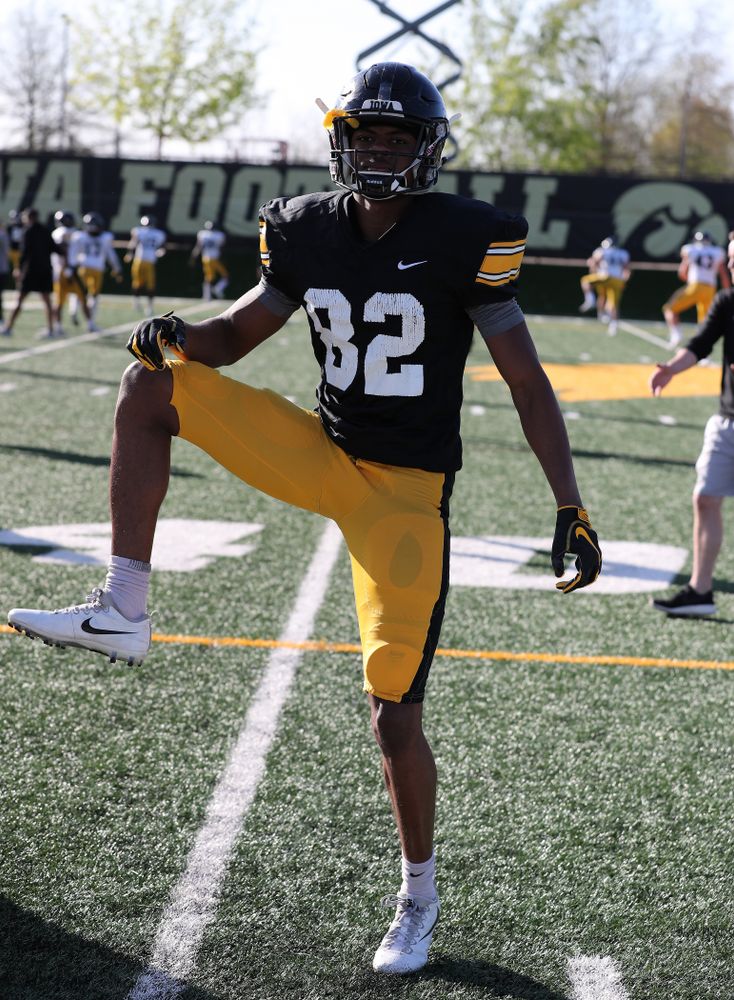 Iowa Hawkeyes wide receiver Calvin Lockett (82) during the teamÕs final spring practice Friday, April 26, 2019 at the Kenyon Football Practice Facility. (Brian Ray/hawkeyesports.com)