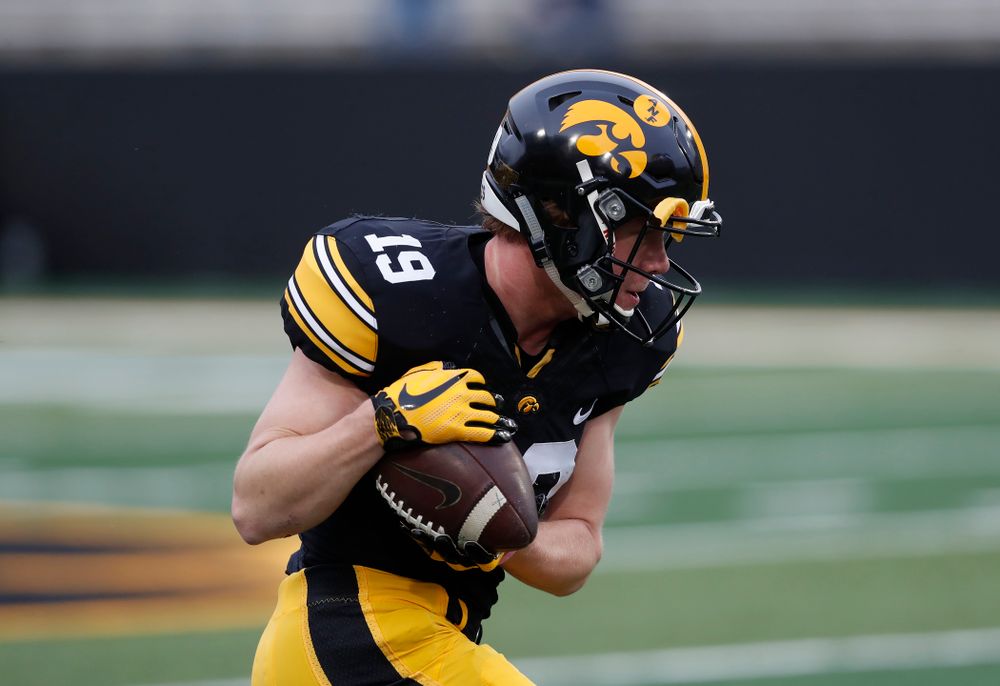 Iowa Hawkeyes wide receiver Max Cooper (19) during the final spring practice Friday, April 20, 2018 at Kinnick Stadium. (Brian Ray/hawkeyesports.com)