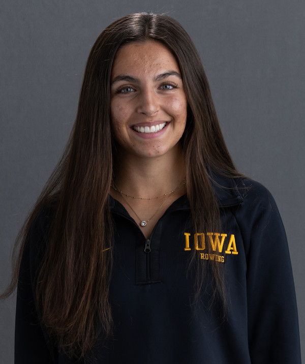 Sidra Sakati - Women's Rowing - University of Iowa Athletics