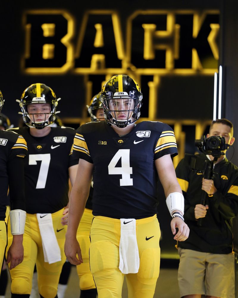 Iowa Hawkeyes quarterback Nate Stanley (4) against Middle Tennessee State Saturday, September 28, 2019 at Kinnick Stadium. (Brian Ray/hawkeyesports.com)