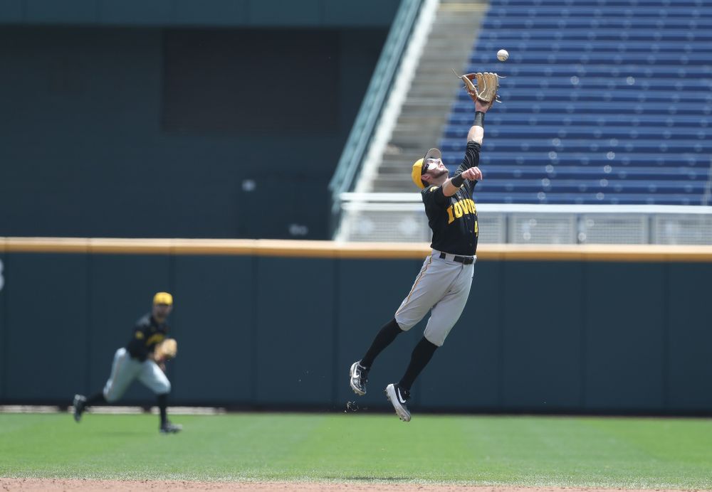 Iowa Hawkeyes infielder Mitchell Boe (4) against the Nebraska Cornhuskers in the first round of the Big Ten Baseball Tournament Friday, May 24, 2019 at TD Ameritrade Park in Omaha, Neb. (Brian Ray/hawkeyesports.com)