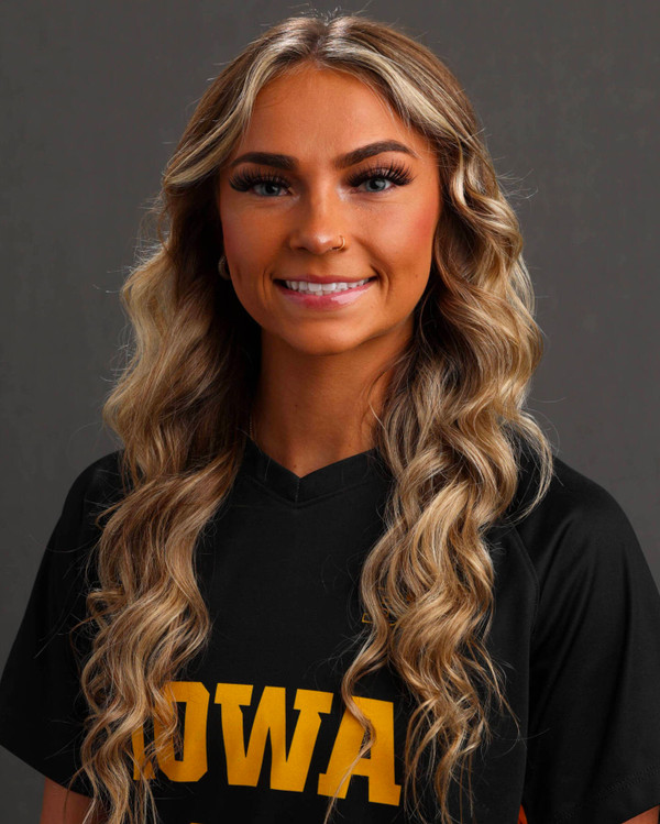 Meike Ingles - Women's Soccer - University of Iowa Athletics