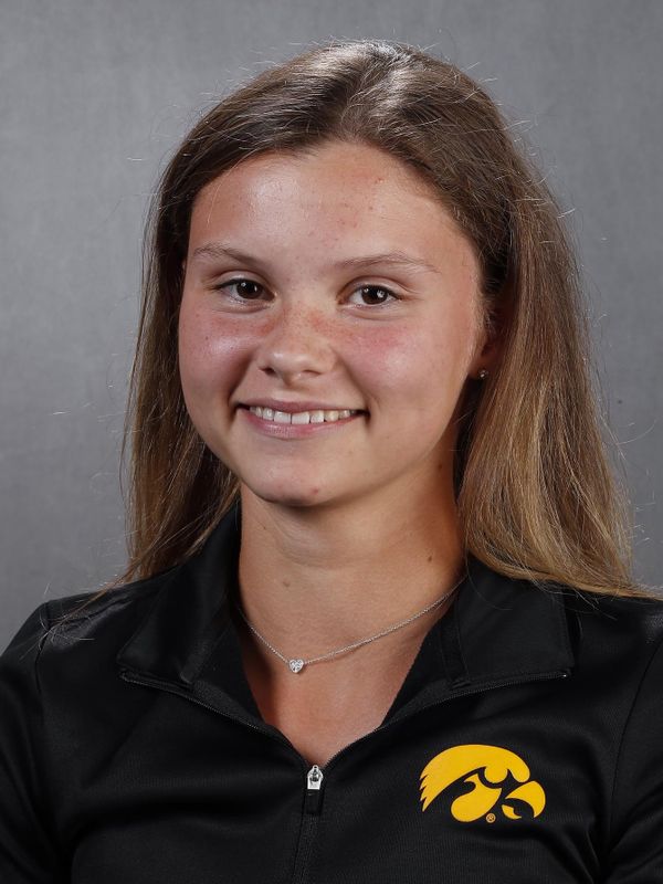 Cloe Ruette - Women's Tennis - University of Iowa Athletics