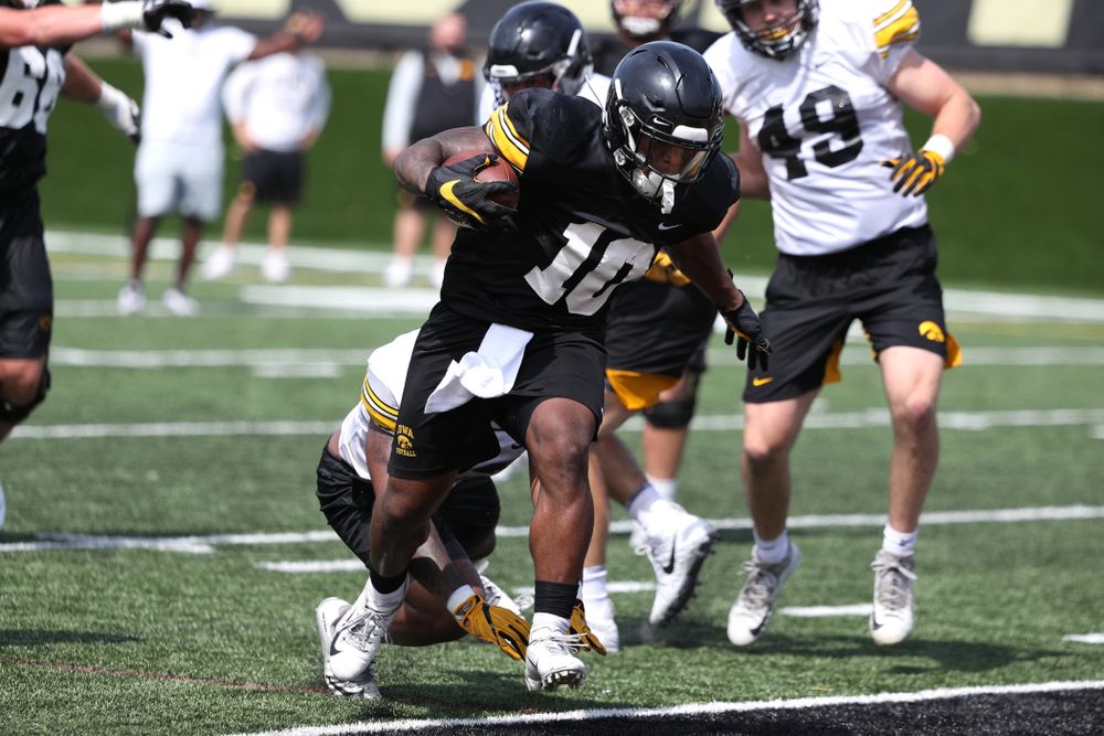 Iowa Hawkeyes running back Mekhi Sargent (10) during Fall Camp Practice No. 4 Monday, August 5, 2019 at the Ronald D. and Margaret L. Kenyon Football Practice Facility. (Brian Ray/hawkeyesports.com)