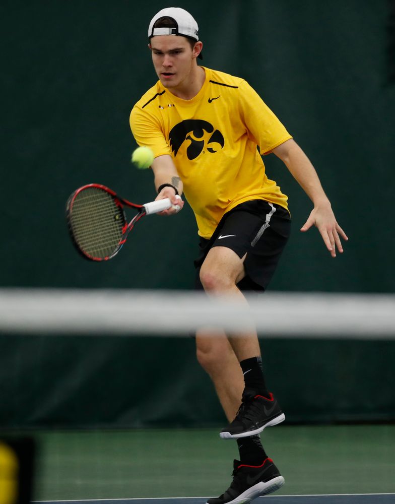 Jonas Larsen and Kareem Allaf play a doubles match against the Illinois Fighting Illini Saturday, March 31, 2018 at Hawkeye Tennis and Recreation Center. (Brian Ray/hawkeyesports.com)