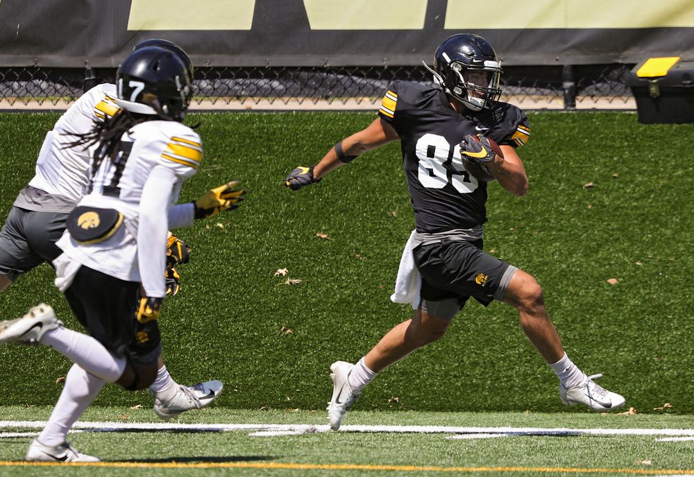 Iowa Hawkeyes wide receiver Nico Ragaini (89) runs down the sideline during Fall Camp Practice No. 7 at the Hansen Football Performance Center in Iowa City on Friday, Aug 9, 2019. (Stephen Mally/hawkeyesports.com)