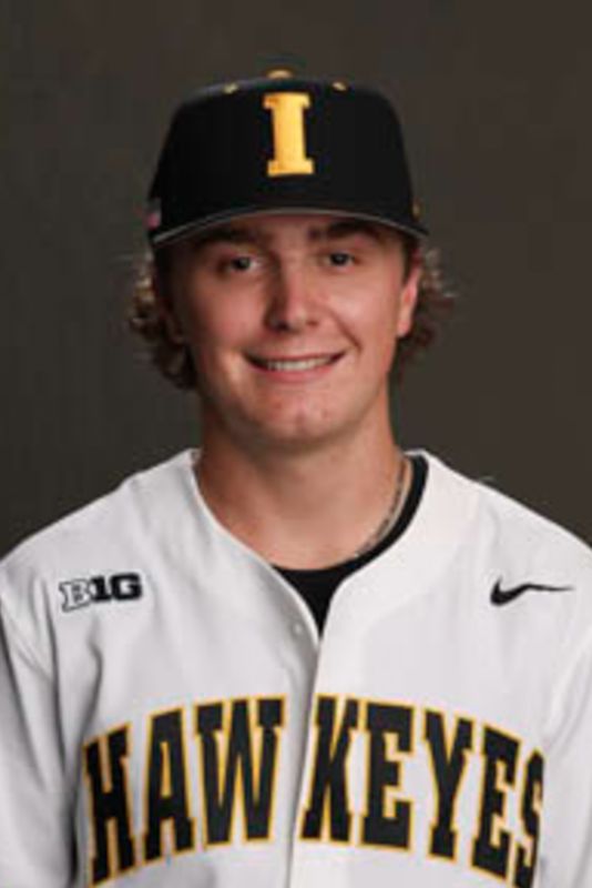 Tanner Paschke - Baseball - University of Iowa Athletics