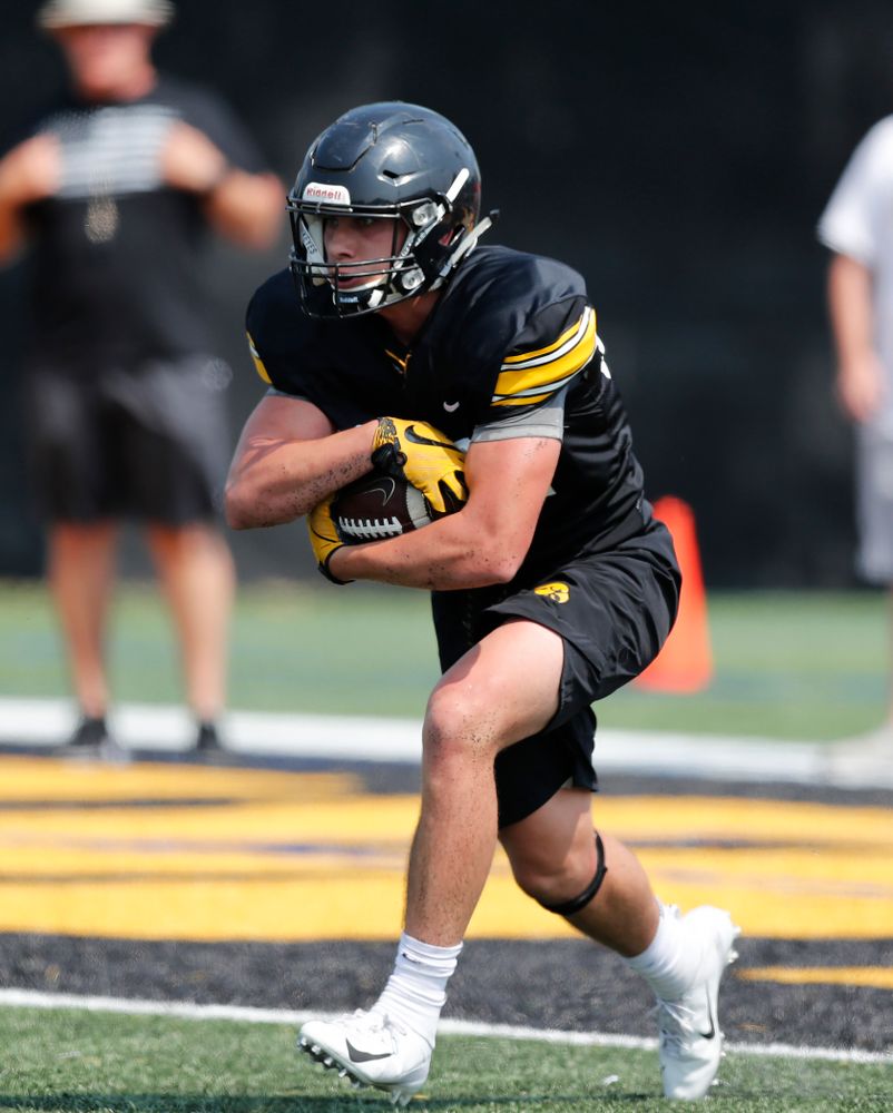 Iowa Hawkeyes running back Samson Evans (22) during fall camp practice No. 9 Friday, August 10, 2018 at the Kenyon Practice Facility. (Brian Ray/hawkeyesports.com)