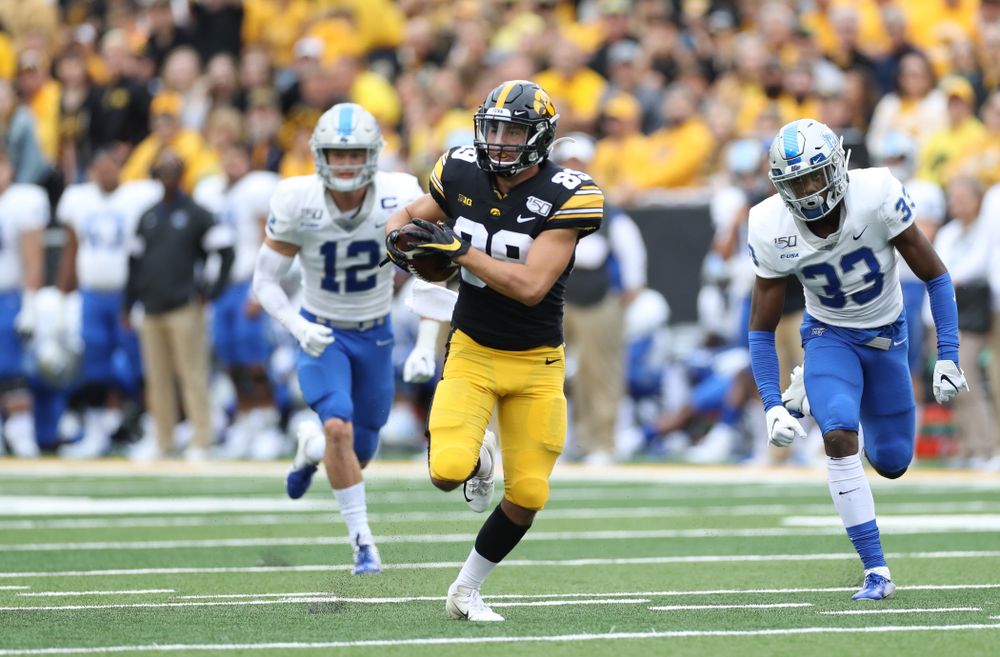 Iowa Hawkeyes wide receiver Nico Ragaini (89) against Middle Tennessee State Saturday, September 28, 2019 at Kinnick Stadium. (Max Allen/hawkeyesports.com)