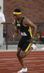 Track Team Kicks Off Indoor Season With Intrasquad Meet