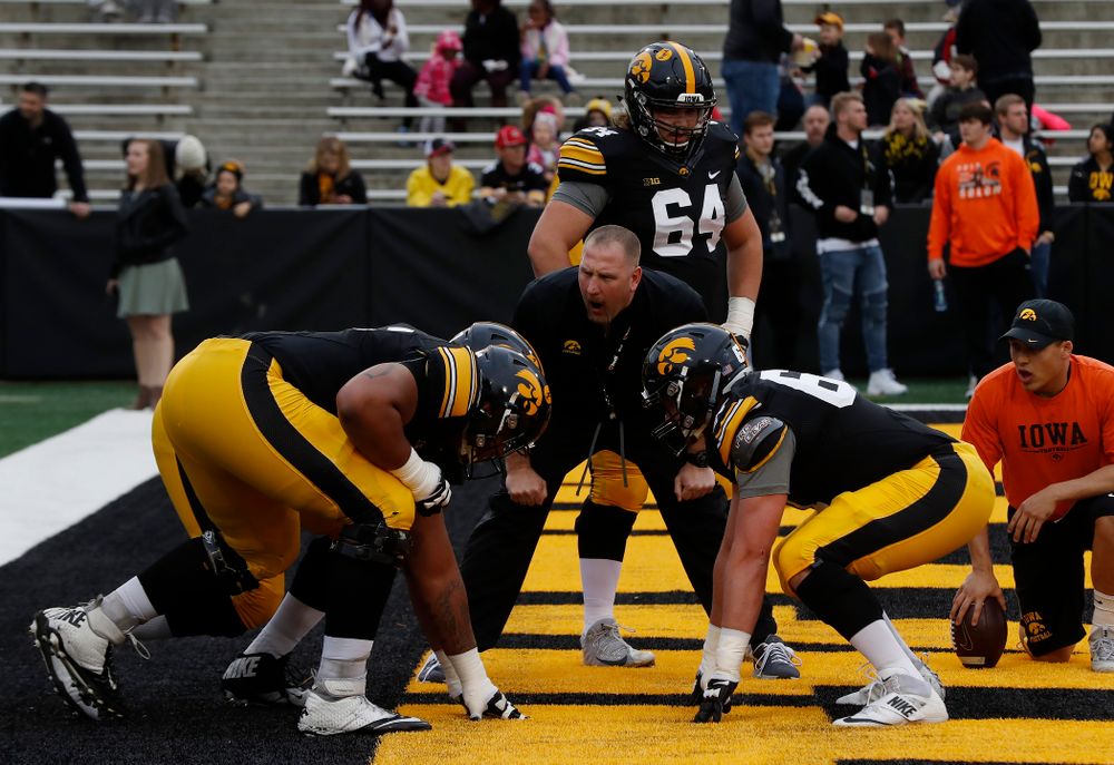 Iowa Hawkeyes offensive line coach Tim Polasek during the final spring practice Friday, April 20, 2018 at Kinnick Stadium. (Brian Ray/hawkeyesports.com)