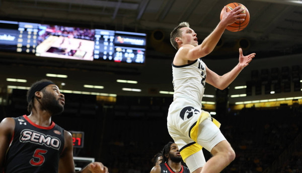 Hawkeyes Defeat SEMO, 106-75