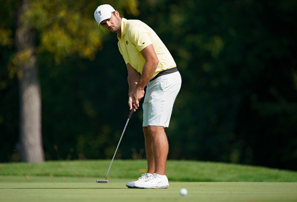 Iowa’s Gonzalo Leal putts during the third day of the Golfweek Conference Challenge at the Cedar Rapids Country Club in Cedar Rapids on Tuesday, Sep 17, 2019. (Stephen Mally/hawkeyesports.com)