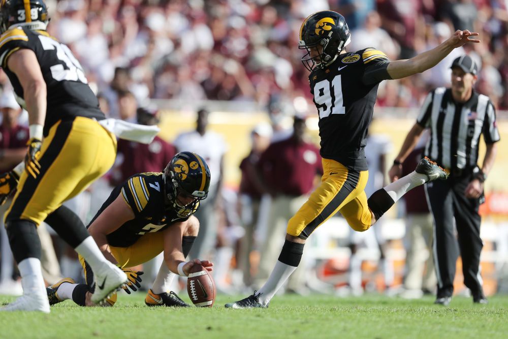 Iowa Hawkeyes place kicker Miguel Recinos (91) during their Outback Bowl Tuesday, January 1, 2019 at Raymond James Stadium in Tampa, FL. (Brian Ray/hawkeyesports.com)