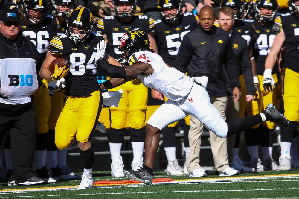 Iowa Hawkeyes wide receiver Nick Easley (84) runs the ball during a game against Maryland at Kinnick Stadium on October 20, 2018. (Tork Mason/hawkeyesports.com)