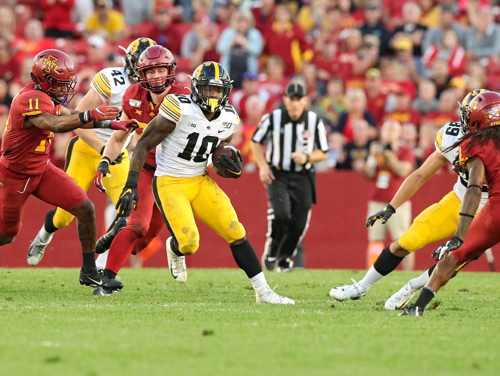 Iowa Hawkeyes running back Mekhi Sargent (10) on a run during the second quarter of their Iowa Corn Cy-Hawk Series game at Jack Trice Stadium in Ames on Saturday, Sep 14, 2019. (Stephen Mally/hawkeyesports.com)