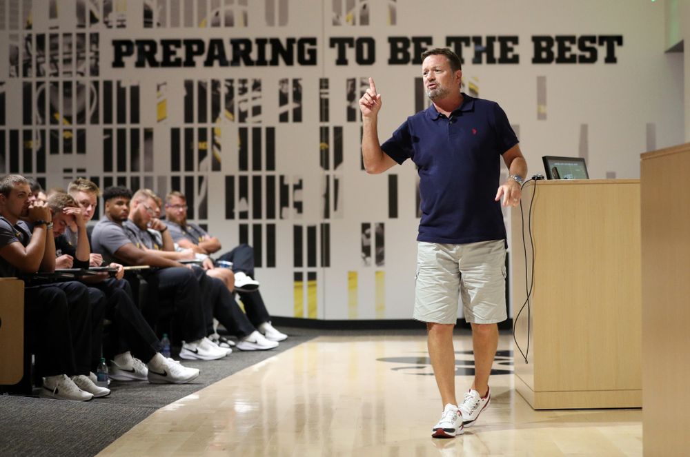 Former University of Iowa defensive back and Oklahoma Head Coach Bob Stoops addresses the Hawkeye Football team as the honorary captain for their game against Miami, Ohio Friday, August 30, 2019 at the Hansen Football Performance Center. (Brian Ray/hawkeyesports.com)